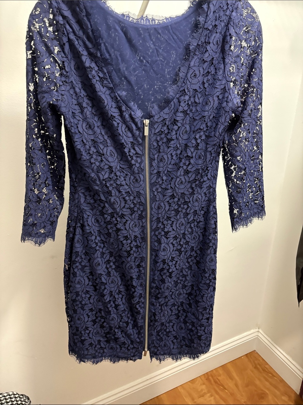 Diane Von Furstenberg Navy Floral Lace Long Sleeve Front-Zip Dress
